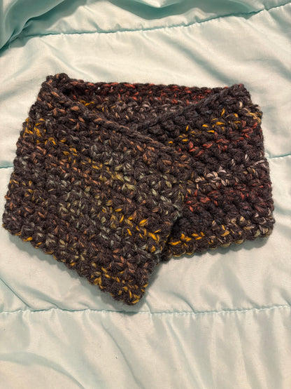 Bedrock Crochet Cowl