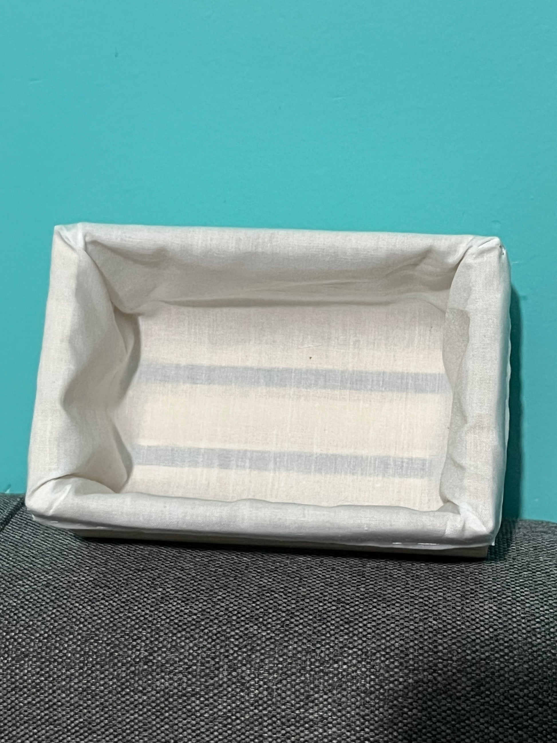 Mini Wood Crate with Liner – leaf + marble