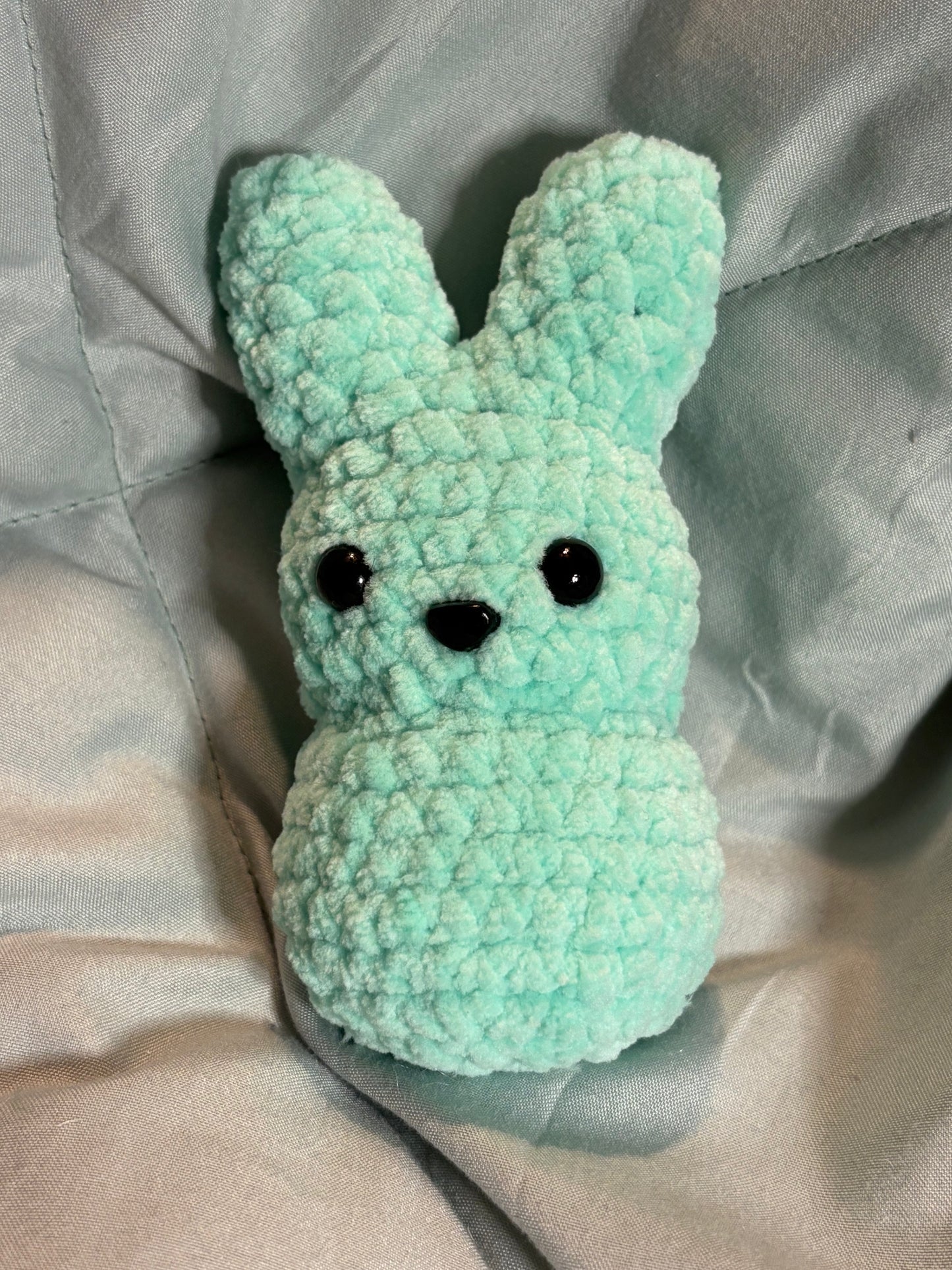 the marshmallow bunny | crochet plush toy